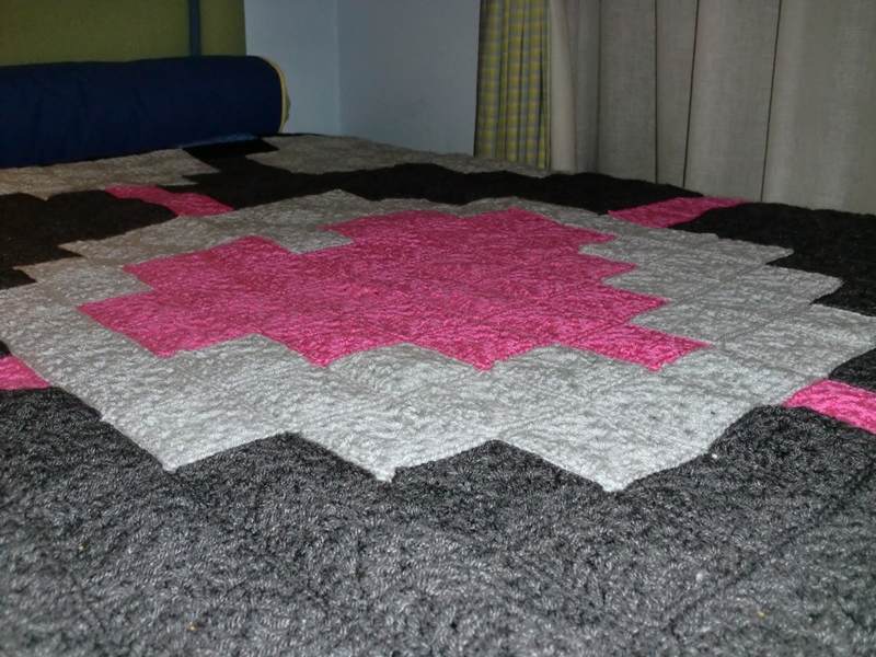 Companion Cube Blanket