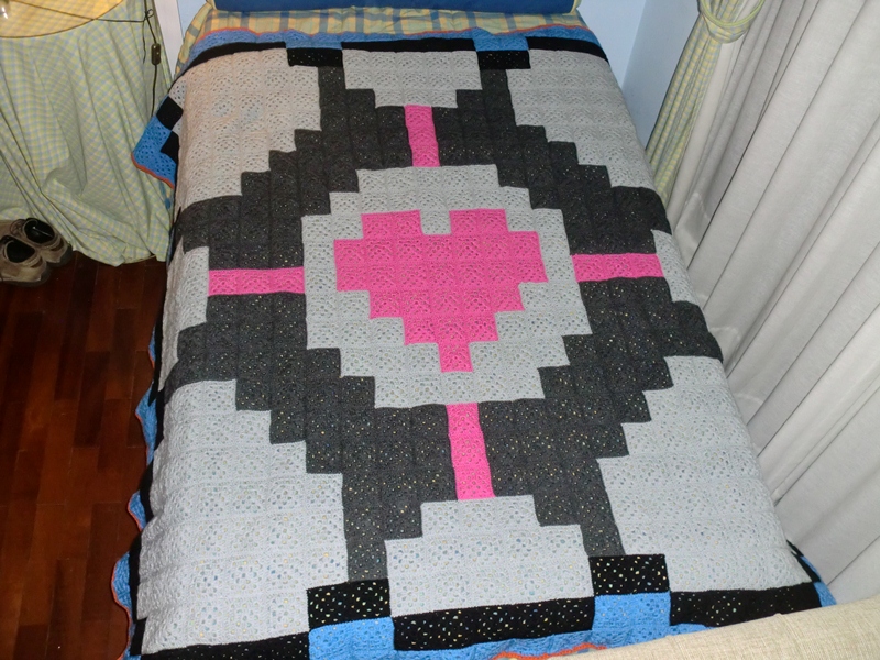 25x25 granny squares; (1,80mx1,80m)
