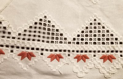 Hardanger runner WIP 3 Closeup.jpg