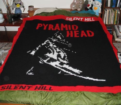 Pyramid Head, Rug Regular