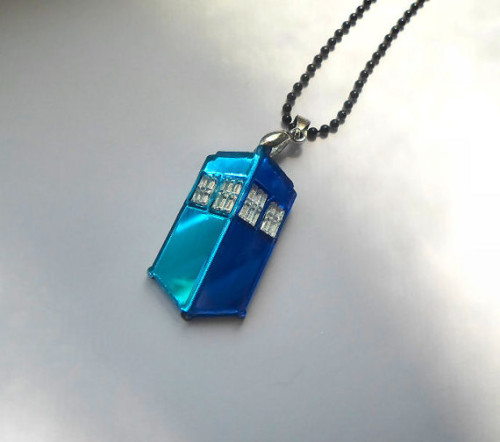 Mini TARDIS by Miyuka